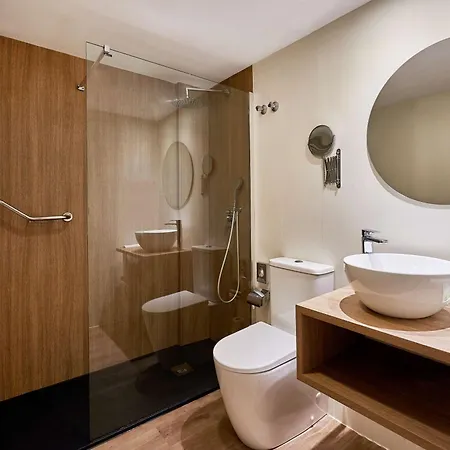 Nh Califa Hotel 4*