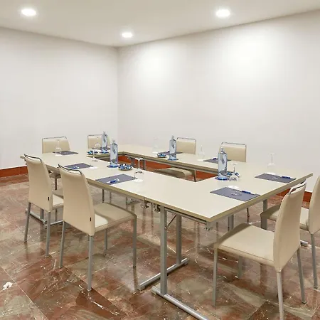 מלון Nh Califa קורדובה