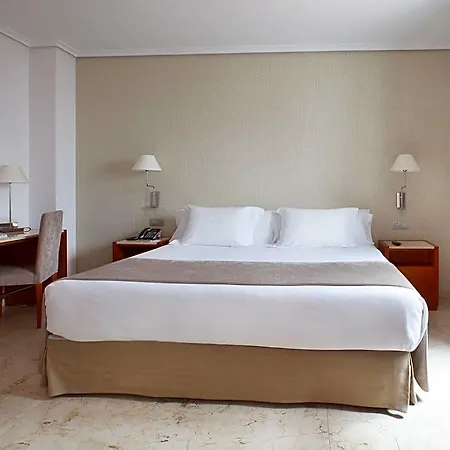 Nh Califa Hotel 4*