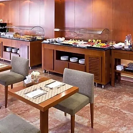 Hotel Nh Califa Cordoba