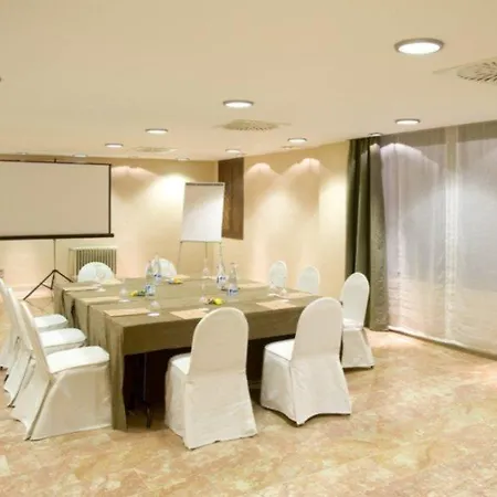 Nh Califa מלון 4*