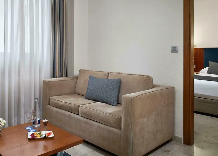 Nh Califa Отель 4*