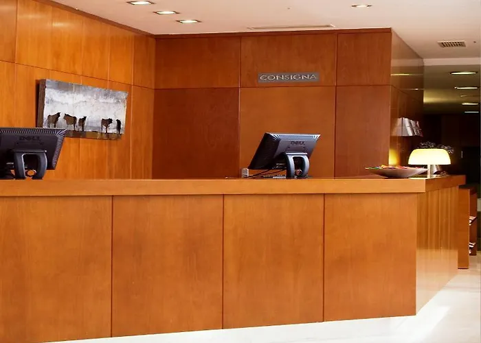 Nh カリファ ホテル 4*