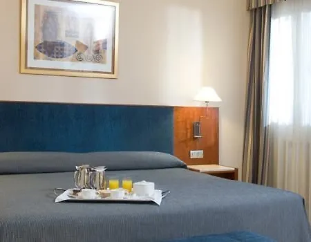 Nh Califa Hotel 4*