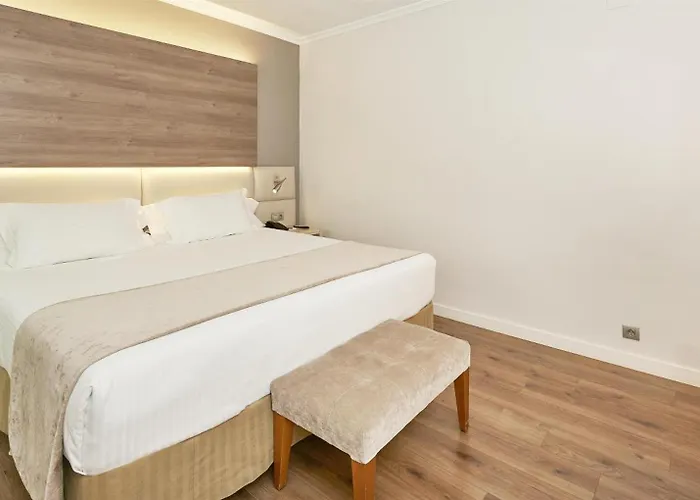 Nh Califa 4* Cordova